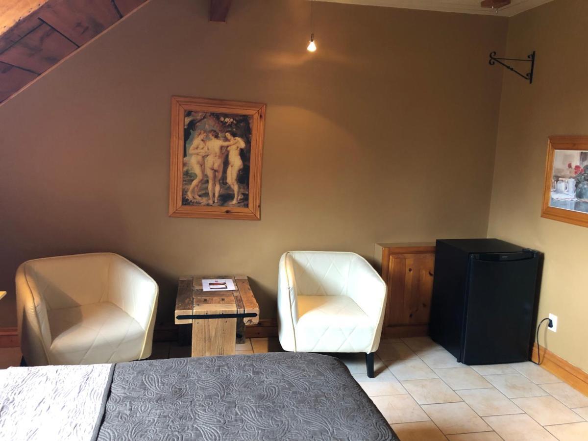 Hotel Manoir Ramezay Marieville Esterno foto