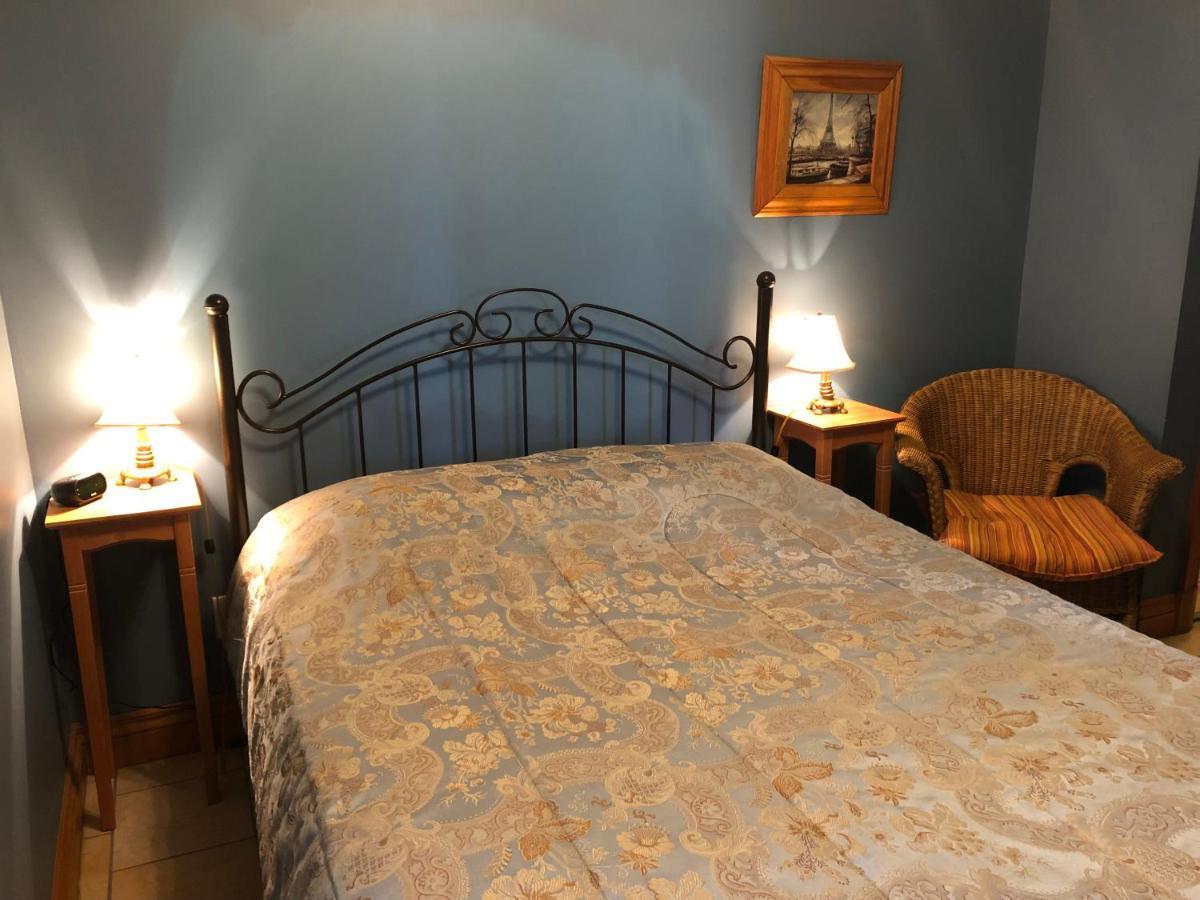 Hotel Manoir Ramezay Marieville Esterno foto